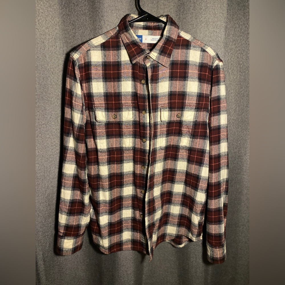 Men’s Old Navy Burgundy Flannel - Regular Fit